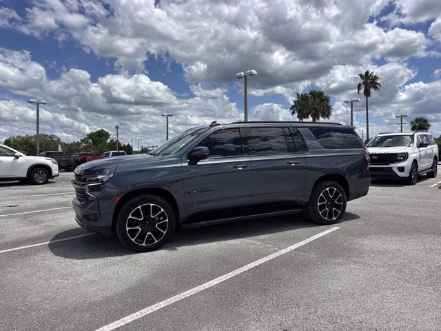 2021 Shadow Gray Metallic Chevrolet Suburban RST 4X4 SUV