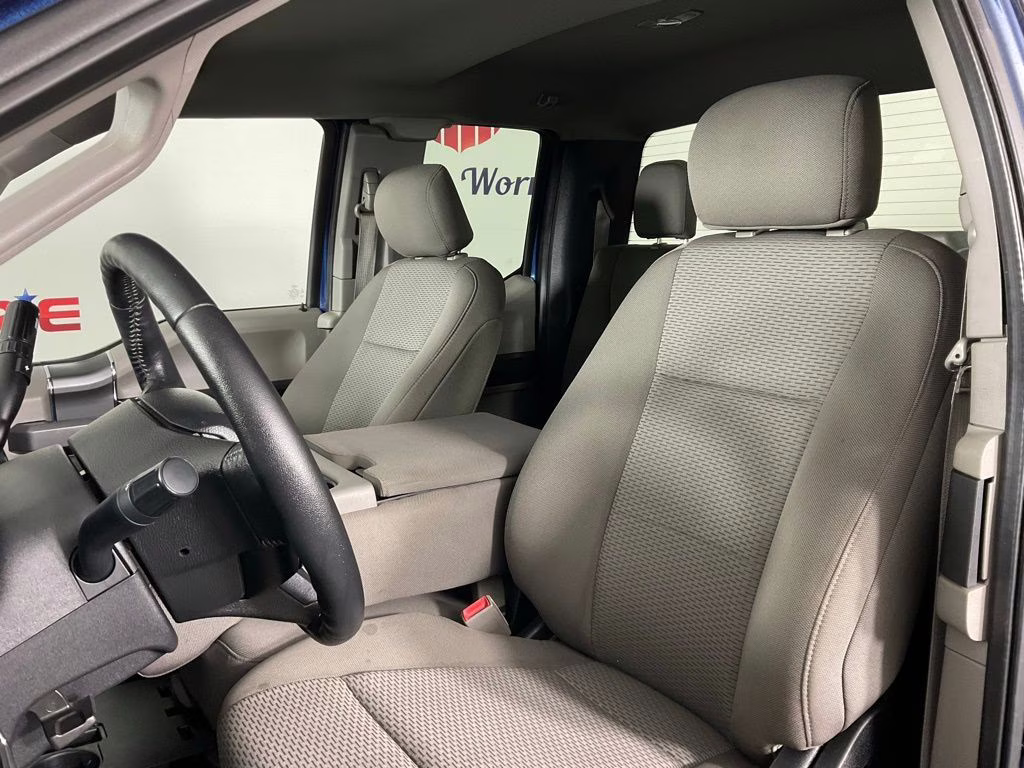 2018 Blue Jeans Metallic Ford F-150 XLT 4X4 Truck