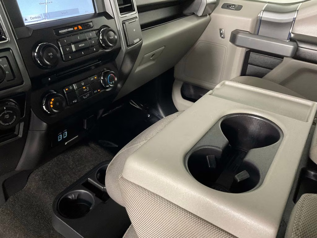 2018 Blue Jeans Metallic Ford F-150 XLT 4X4 Truck