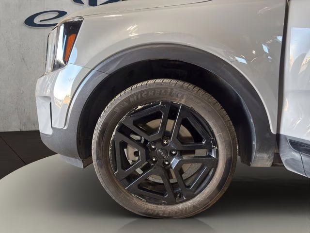 2025 Wolf Gray Kia Telluride SX-Prestige X-Line AWD SUV