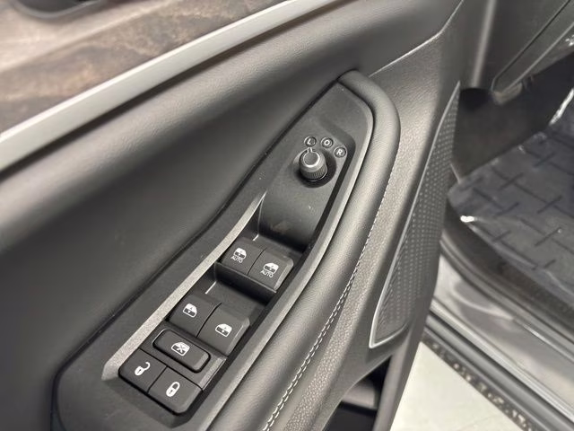 2026 Baltic Gray Metallic Clearcoat Jeep Grand Cherokee Limited 4X4 SUV