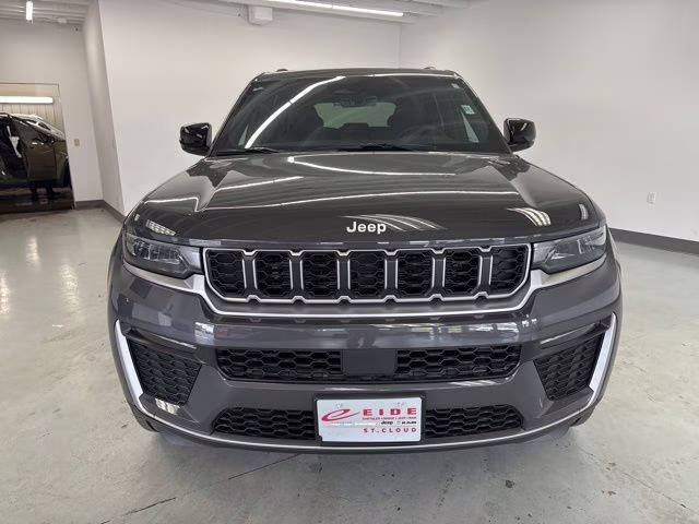 2026 Baltic Gray Metallic Clearcoat Jeep Grand Cherokee Limited 4X4 SUV