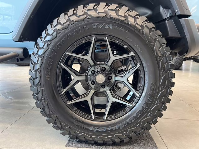 2026 Black Clearcoat Jeep Wrangler Willys 4X4 Convertible