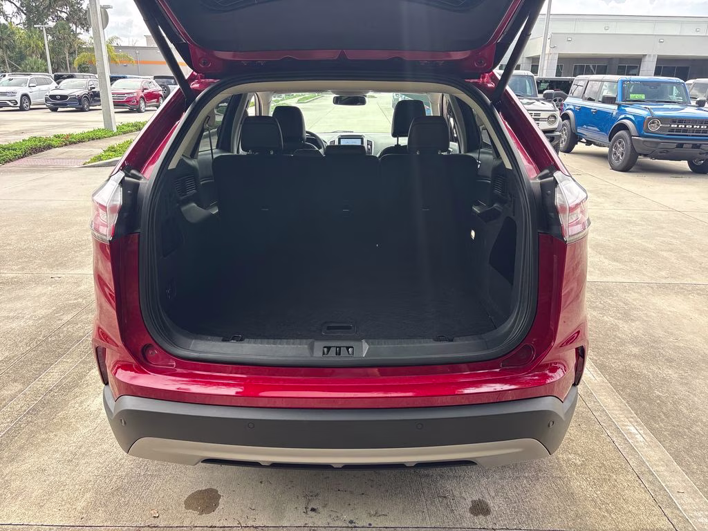 2024 Rapid Red Metallic Tinted Clearcoat Ford Edge SEL AWD SUV