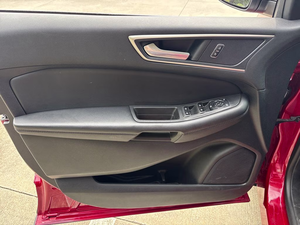 2024 Rapid Red Metallic Tinted Clearcoat Ford Edge SEL AWD SUV