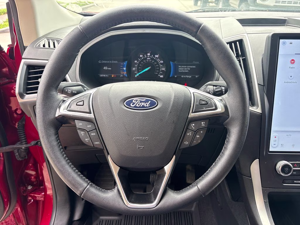 2024 Rapid Red Metallic Tinted Clearcoat Ford Edge SEL AWD SUV