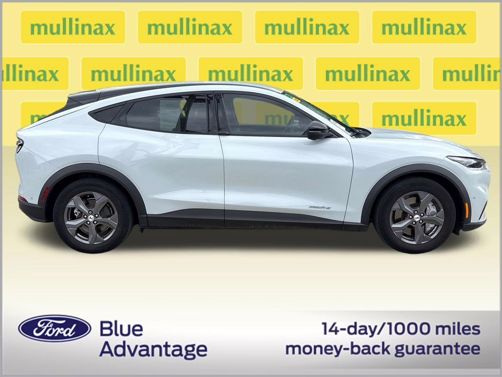 2023 Space White Metallic Ford Mustang Mach-E Select RWD SUV