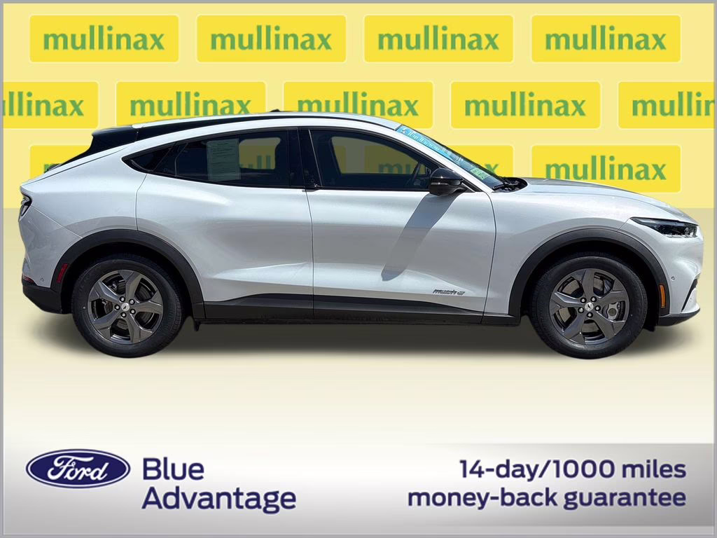 2023 Space White Metallic Ford Mustang Mach-E Select RWD SUV