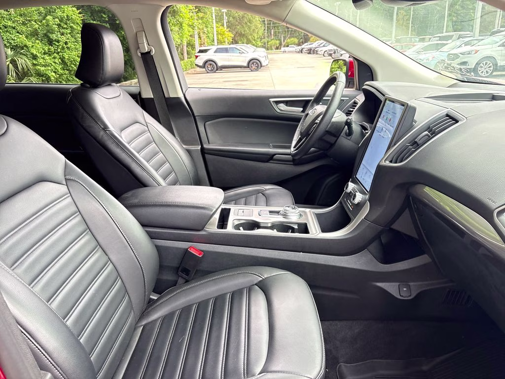 2024 Rapid Red Metallic Tinted Clearcoat Ford Edge SEL AWD SUV