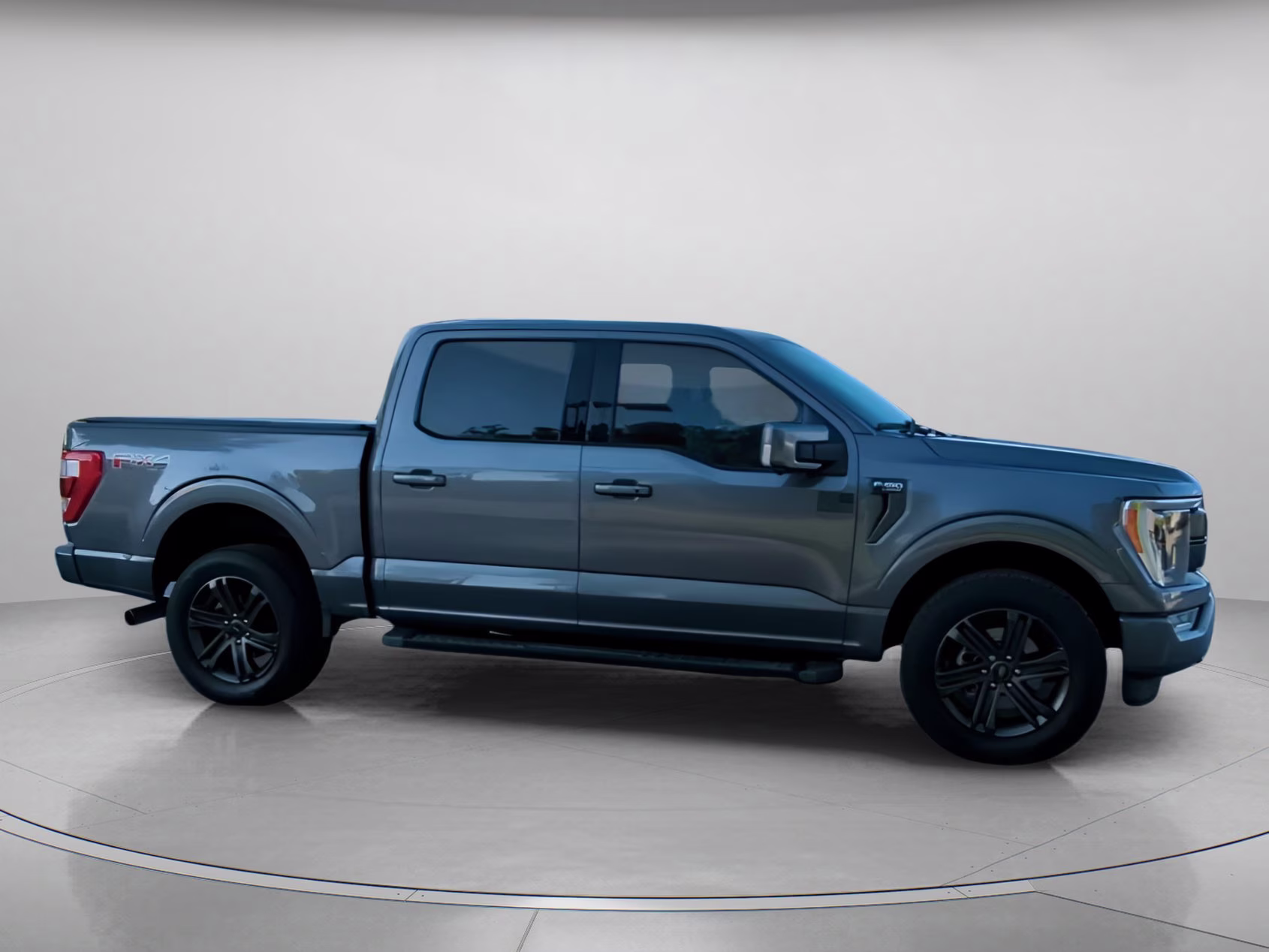 2021 Carbonized Gray Metallic Ford F-150 LARIAT Crew Cab Pickup 4X4 Truck