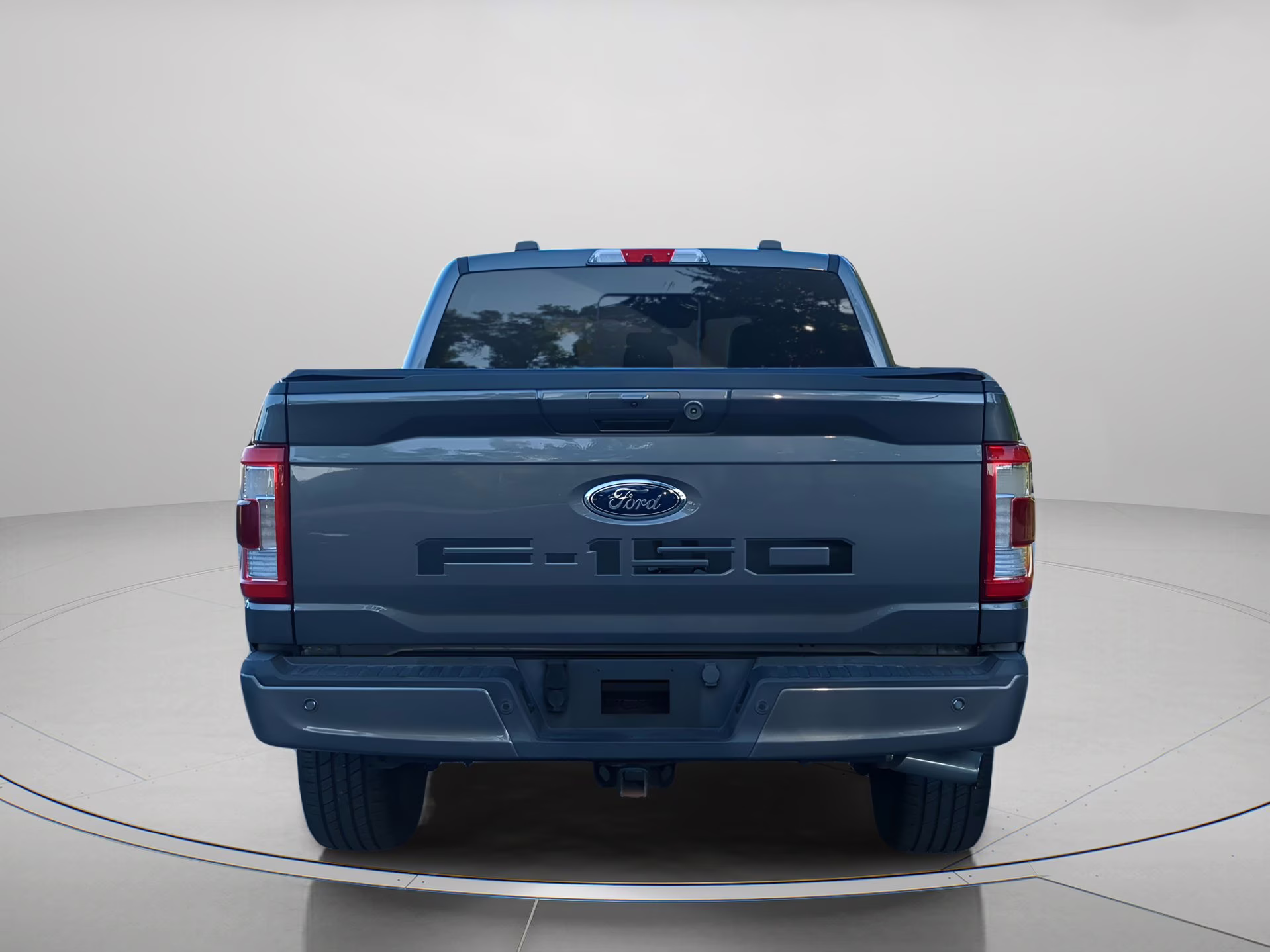 2021 Carbonized Gray Metallic Ford F-150 LARIAT Crew Cab Pickup 4X4 Truck