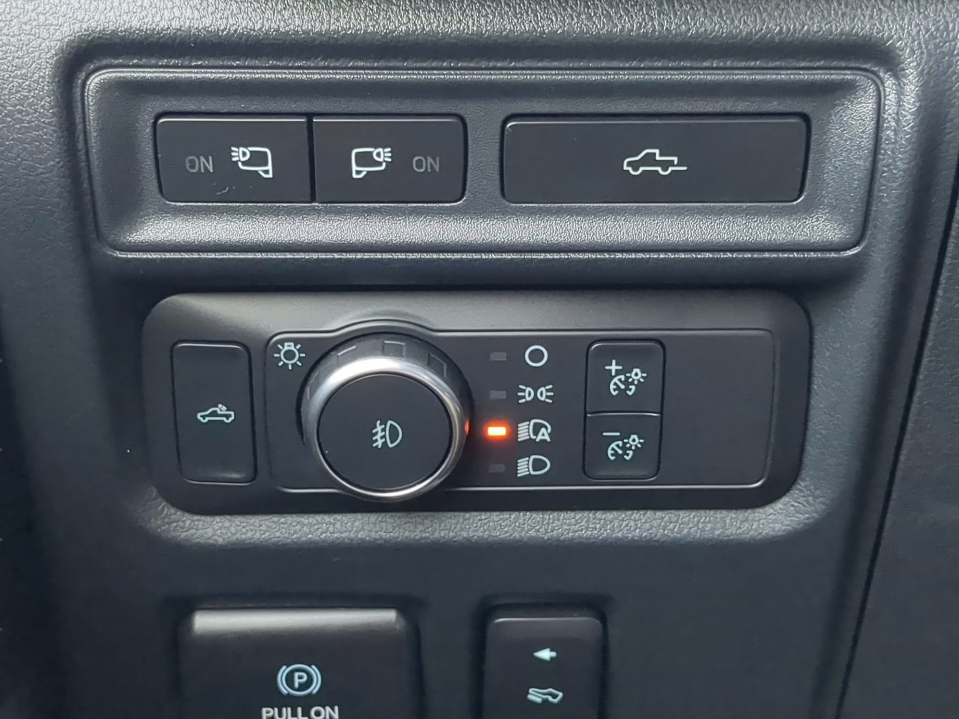 2021 Carbonized Gray Metallic Ford F-150 LARIAT Crew Cab Pickup 4X4 Truck