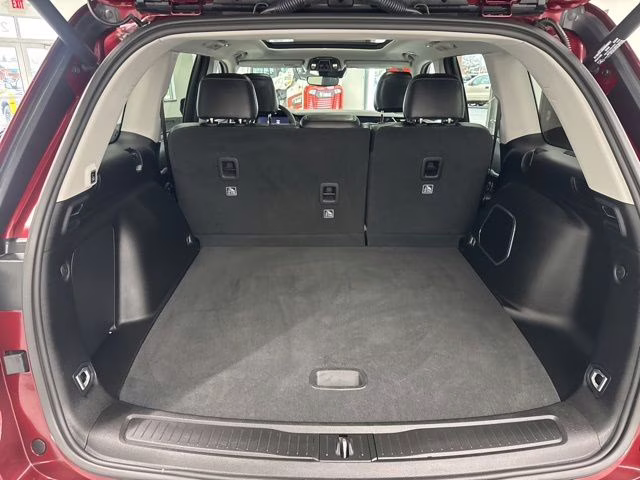 2022 Velvet Red Pearlcoat Jeep Grand Cherokee 4xe 4X4 SUV