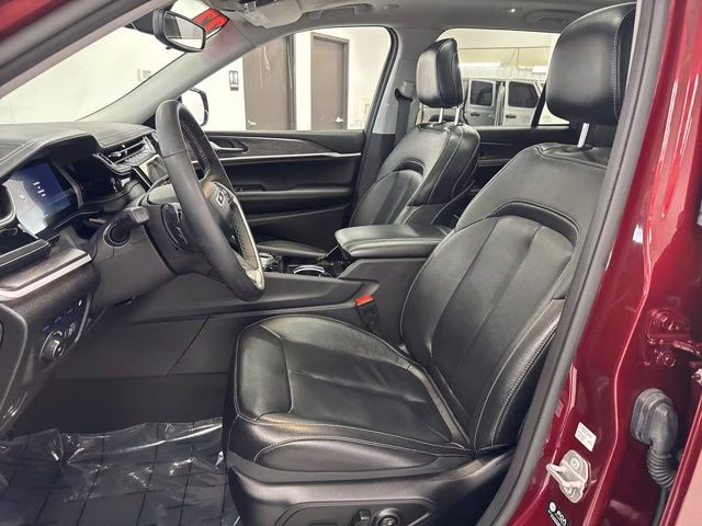 2022 Velvet Red Pearlcoat Jeep Grand Cherokee 4xe 4X4 SUV