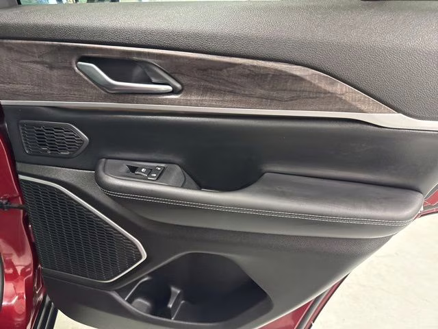2022 Velvet Red Pearlcoat Jeep Grand Cherokee 4xe 4X4 SUV