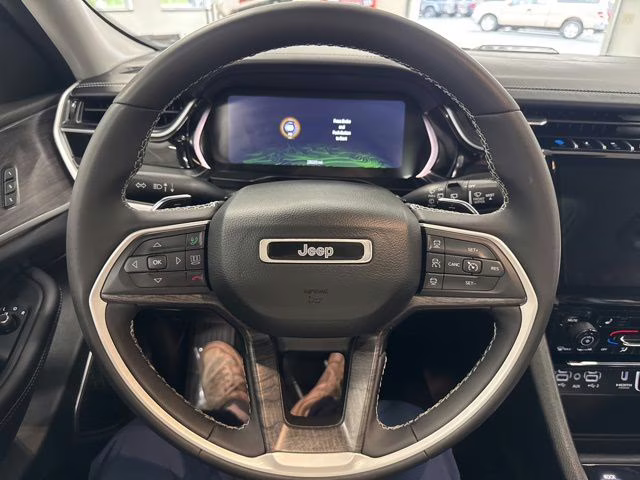 2022 Velvet Red Pearlcoat Jeep Grand Cherokee 4xe 4X4 SUV