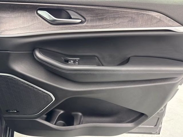 2022 Baltic Gray Metallic Clearcoat Jeep Grand Cherokee 4xe 4X4 SUV