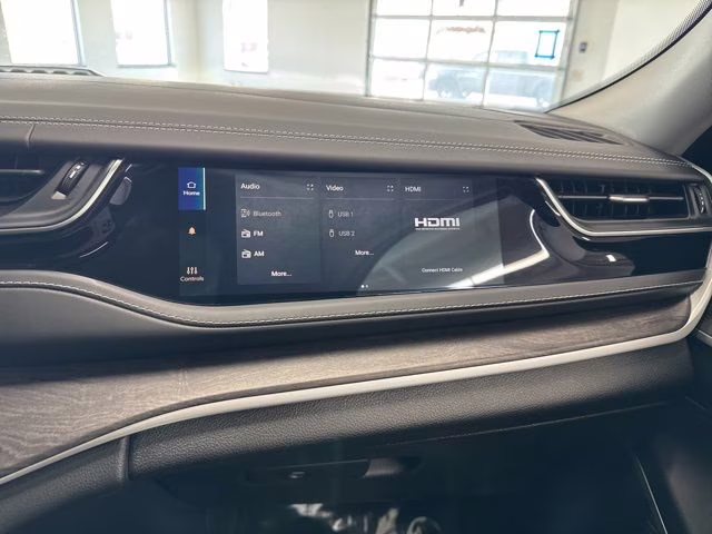 2022 Baltic Gray Metallic Clearcoat Jeep Grand Cherokee 4xe 4X4 SUV