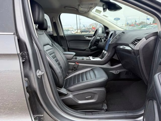 2023 Carbonized Gray Metallic Ford Edge SEL AWD SUV