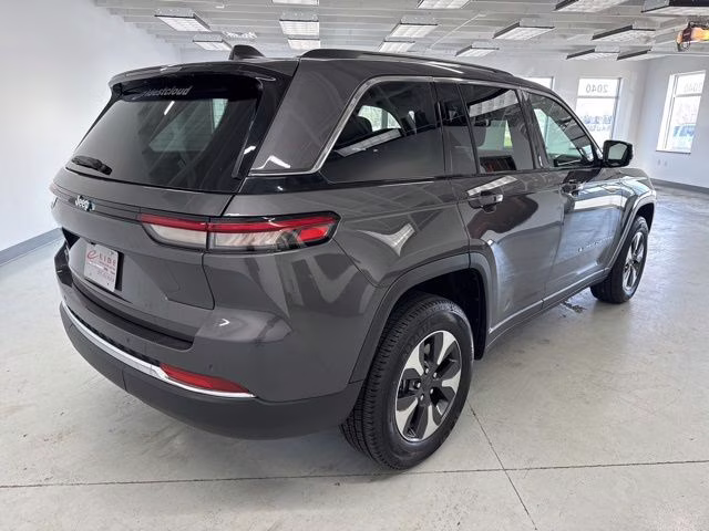 2022 Baltic Gray Metallic Clearcoat Jeep Grand Cherokee 4xe 4X4 SUV