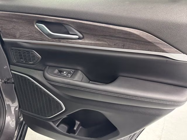 2022 Baltic Gray Metallic Clearcoat Jeep Grand Cherokee 4xe 4X4 SUV