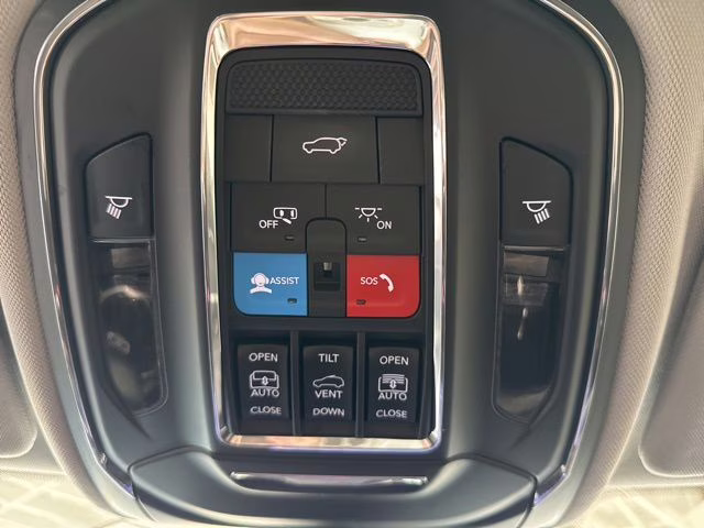2022 Baltic Gray Metallic Clearcoat Jeep Grand Cherokee 4xe 4X4 SUV