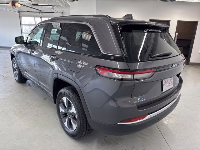 2022 Baltic Gray Metallic Clearcoat Jeep Grand Cherokee 4xe 4X4 SUV