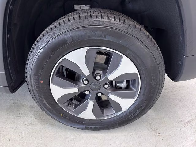 2022 Baltic Gray Metallic Clearcoat Jeep Grand Cherokee 4xe 4X4 SUV