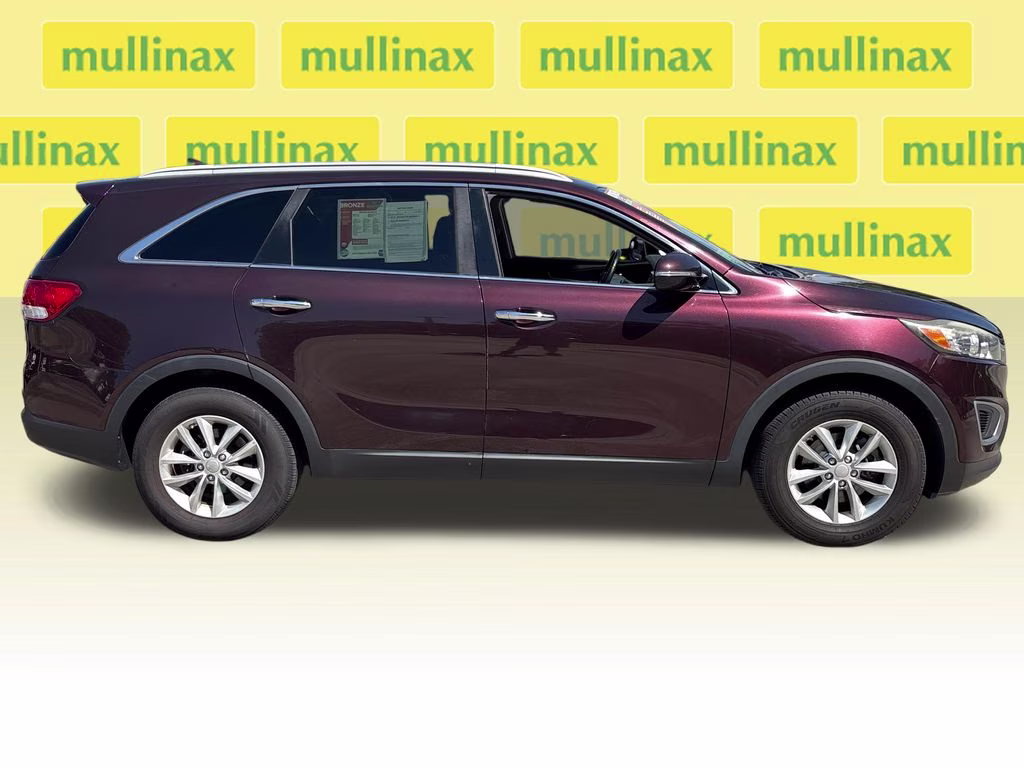 2016 Dark Cherry Kia Sorento LX FWD SUV