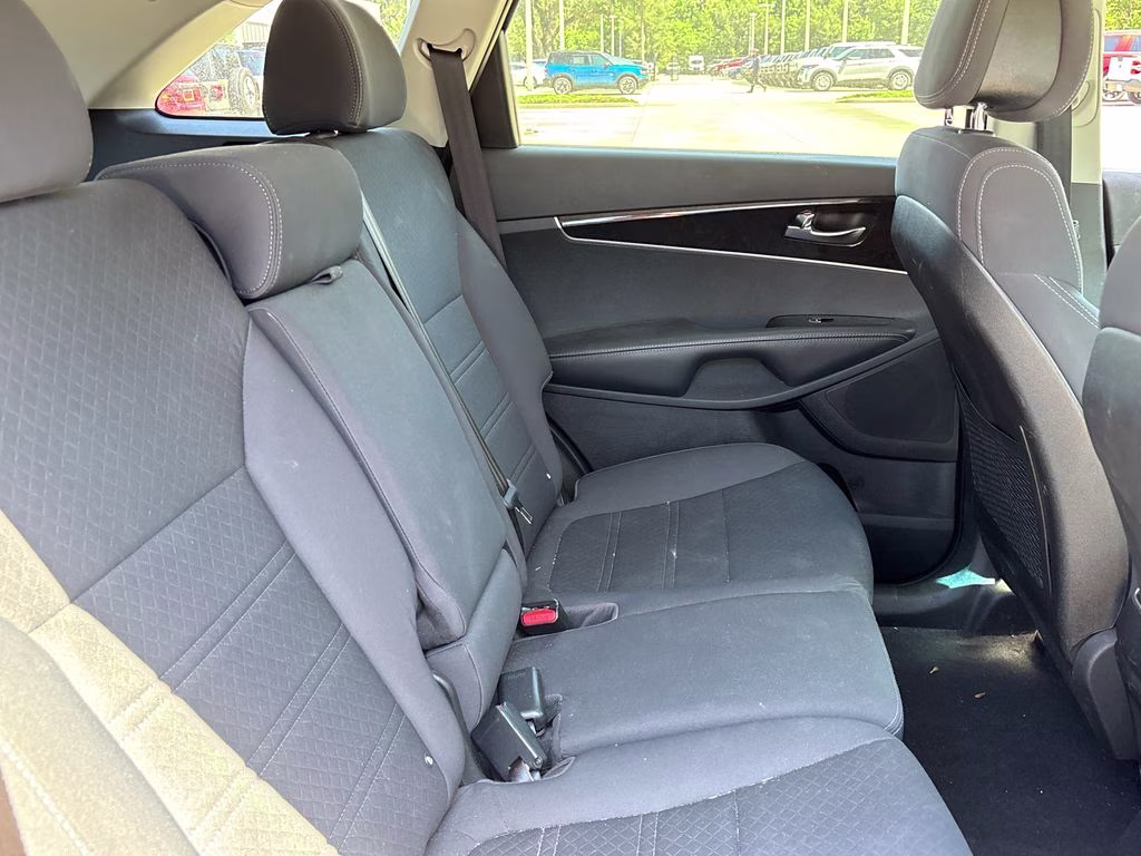 2016 Dark Cherry Kia Sorento LX FWD SUV