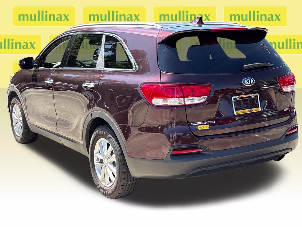 2016 Dark Cherry Kia Sorento LX FWD SUV