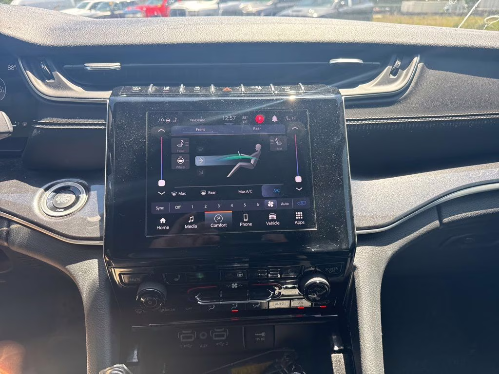 2022 Bright White Clearcoat Jeep Grand Cherokee L Altitude RWD SUV