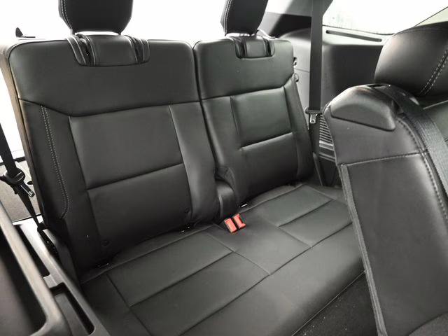 2022 Blue Metallic Ford Explorer XLT 4X4 SUV