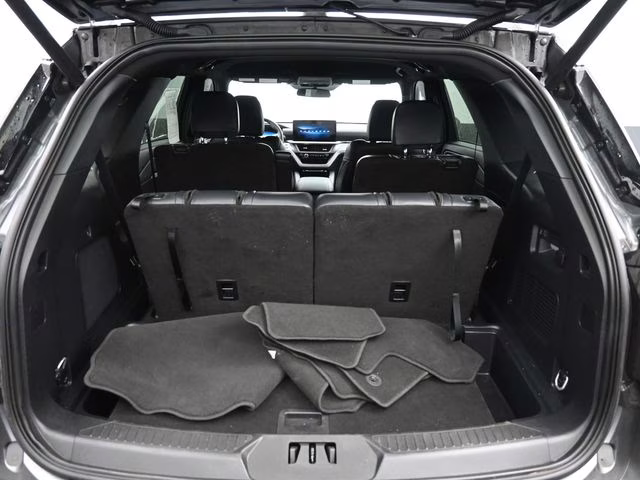 2025 Gray Metallic Ford Explorer ST-Line 4X4 SUV