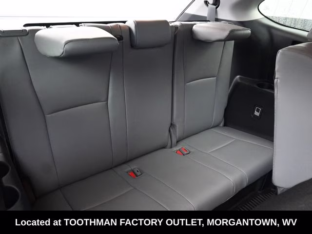2023 Moon Dust Toyota Highlander XLE AWD SUV