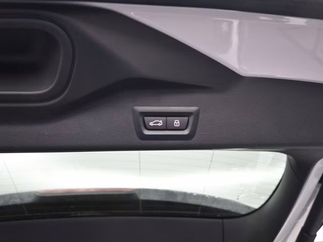 2024 Alpine White BMW X5 xDrive50e AWD SUV