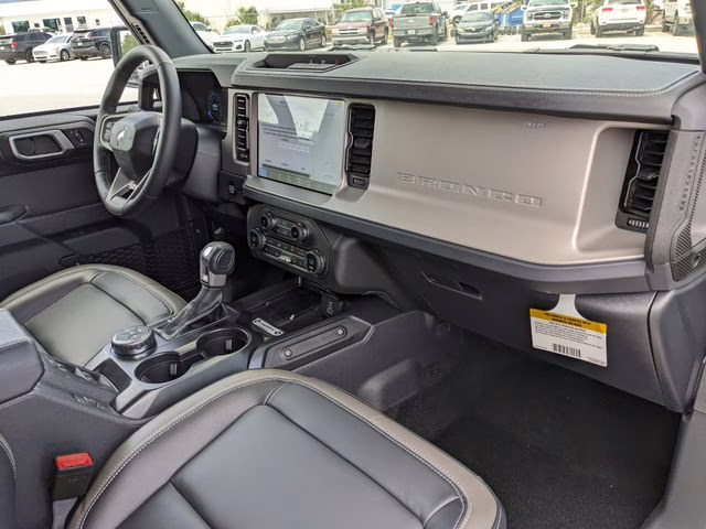 2026 Avalanche Gray Ford Bronco Outer Banks 4X4 SUV