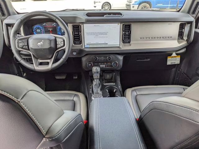 2026 Avalanche Gray Ford Bronco Outer Banks 4X4 SUV