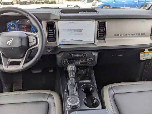 2026 Avalanche Gray Ford Bronco Outer Banks 4X4 SUV