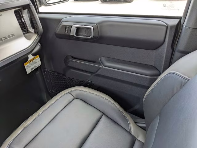 2026 Avalanche Gray Ford Bronco Outer Banks 4X4 SUV
