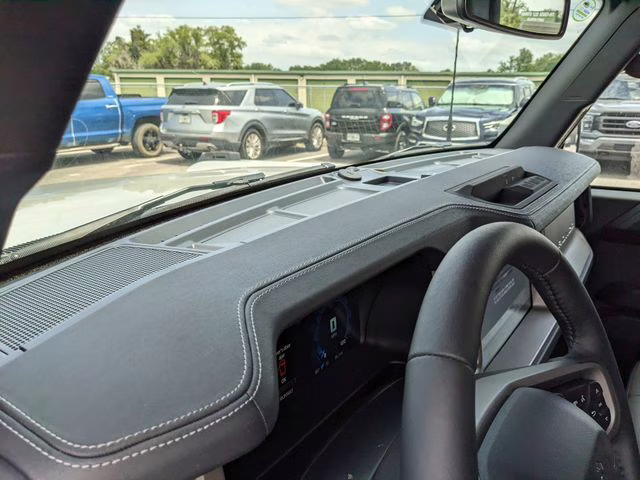 2026 Avalanche Gray Ford Bronco Outer Banks 4X4 SUV