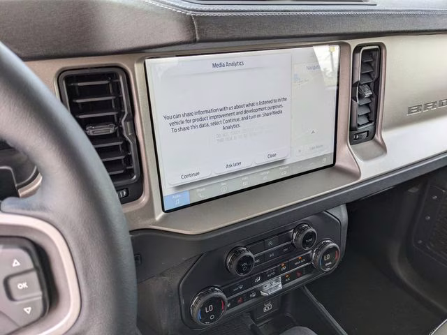 2026 Avalanche Gray Ford Bronco Outer Banks 4X4 SUV