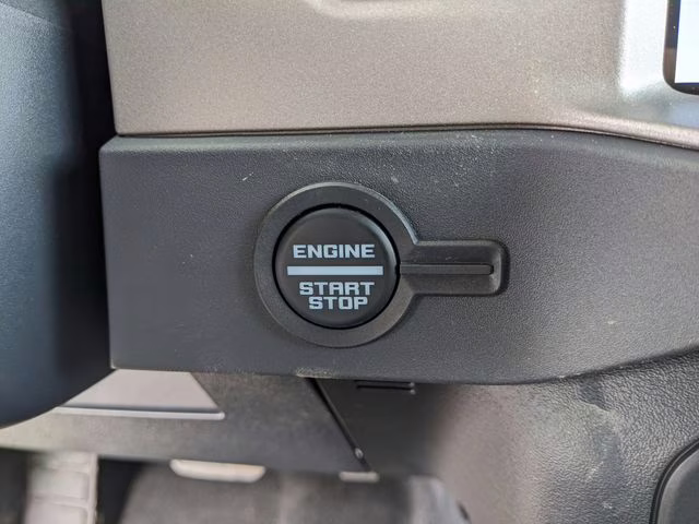2026 Avalanche Gray Ford Bronco Outer Banks 4X4 SUV