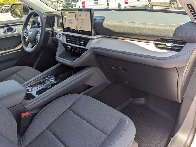 2026 Star White Metallic Tri-Coat Ford Explorer Active RWD SUV