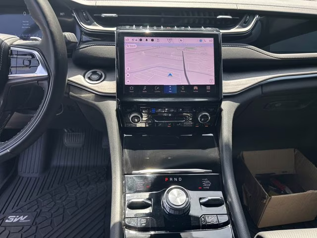 2023 Baltic Gray Metallic Clearcoat Jeep Grand Cherokee 4X4 SUV