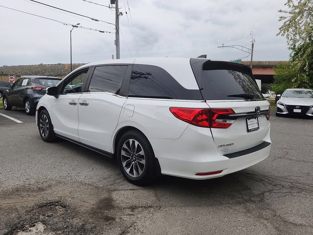 2022 Platinum White Pearl Honda Odyssey EX-L FWD Van
