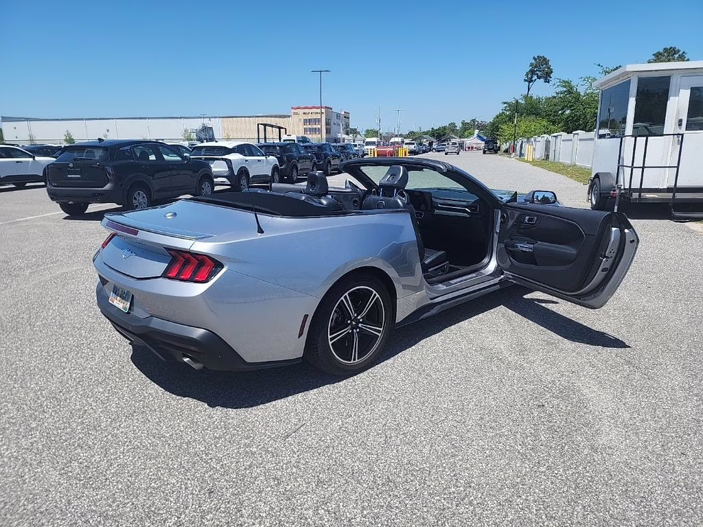 2024 Iconic Silver Metallic Ford Mustang EcoBoost RWD Convertible