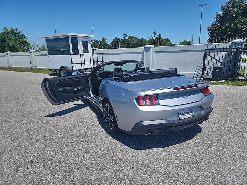 2024 Iconic Silver Metallic Ford Mustang EcoBoost RWD Convertible