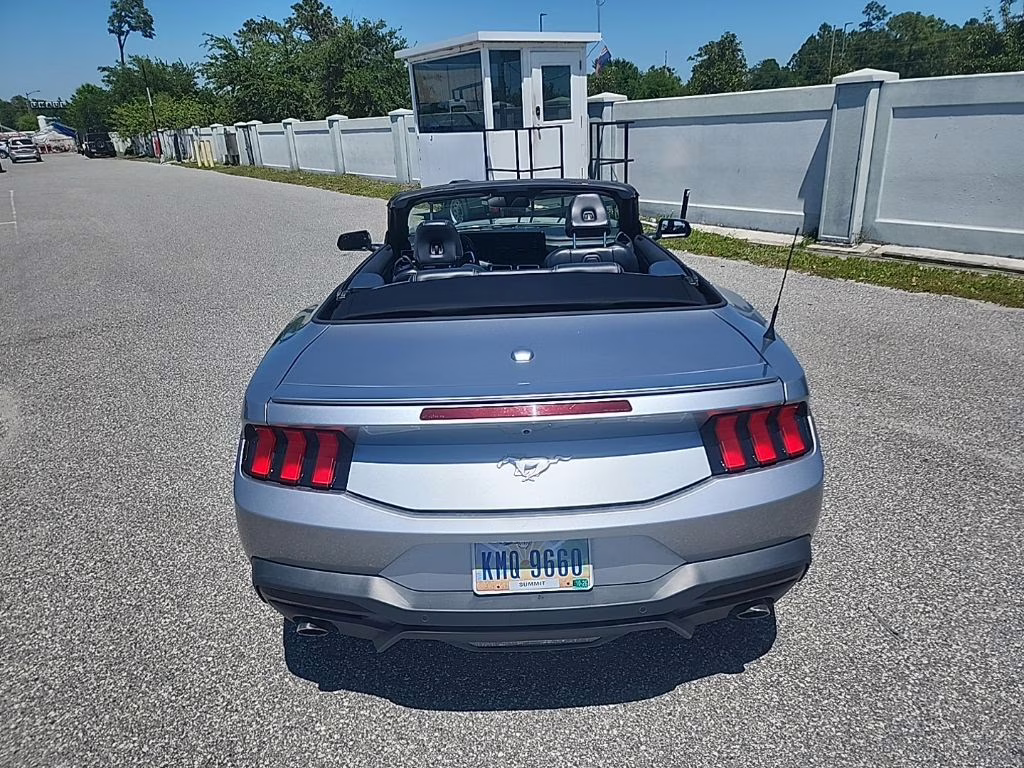 2024 Iconic Silver Metallic Ford Mustang EcoBoost RWD Convertible
