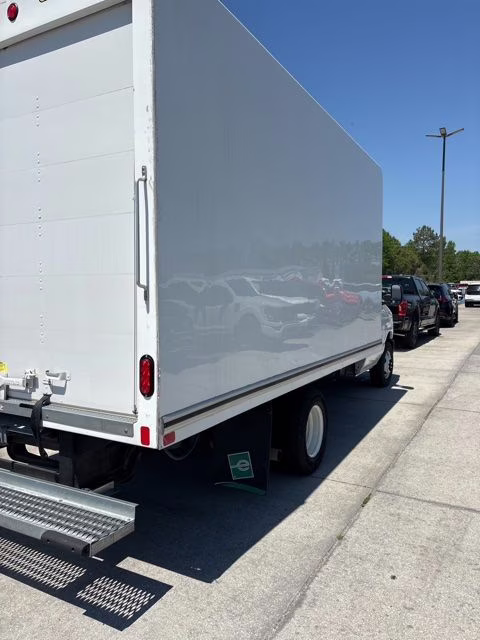 2024 Oxford White Ford E-350SD Base RWD Truck
